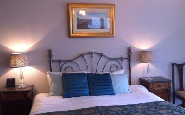 Red Sails Bed And Breakfast