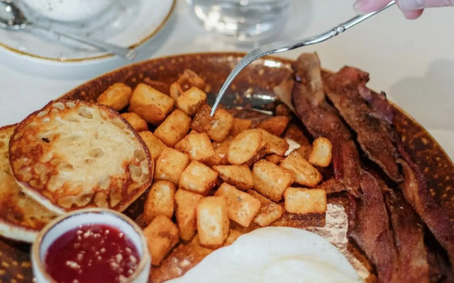 The Barfield, Autograph Collection