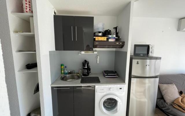 Studio double cabine en résidence à 600m de la plage
