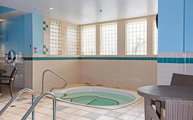 Holiday Inn Express Kamloops by IHG