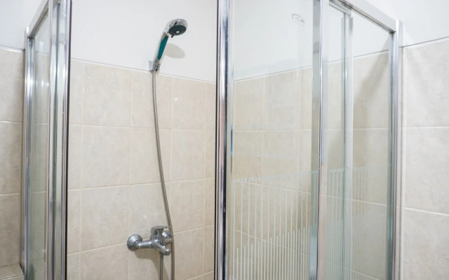 Amazing 1BR Apartment at The Wave @ Rasuna Epicentrum