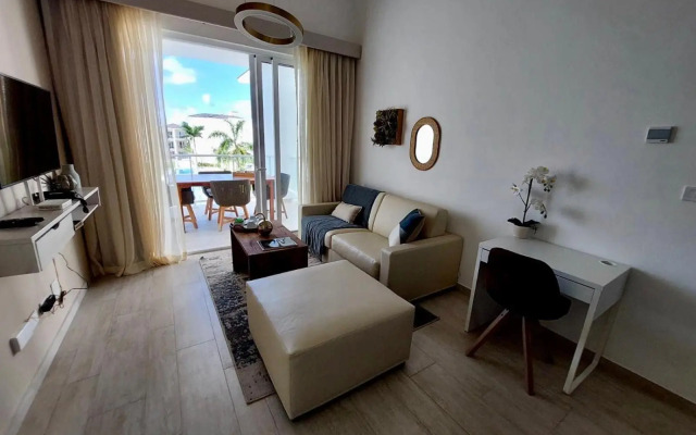 Unique Pool & Golf view retreat 1BR at Cana Pearl