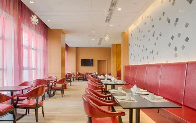 Ramada Encore Lingbao