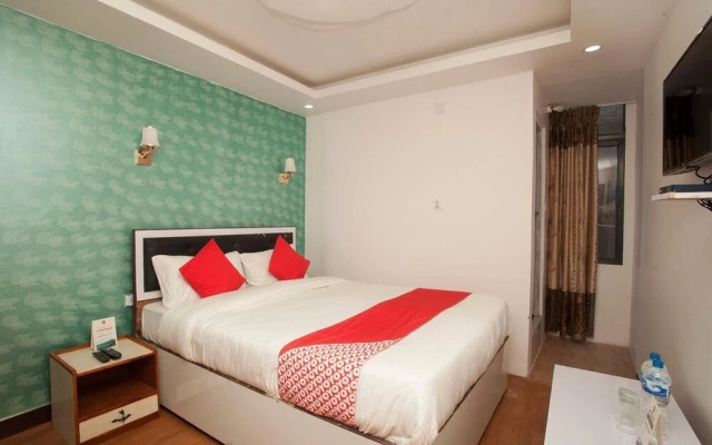 Oyo 776 Hotel R Valley View And Family