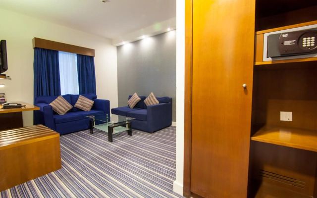Holiday Bahrain Hotel