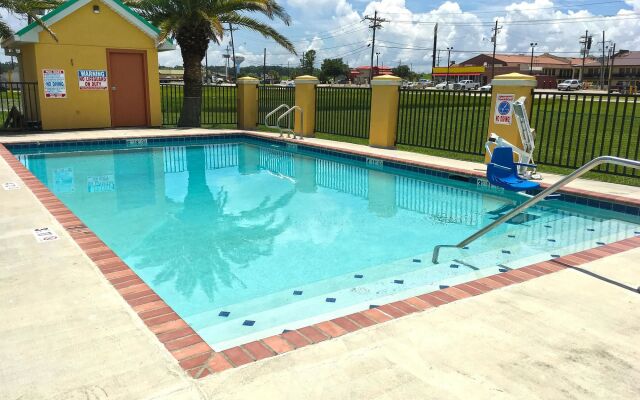 Americas Best Value Inn Gonzales