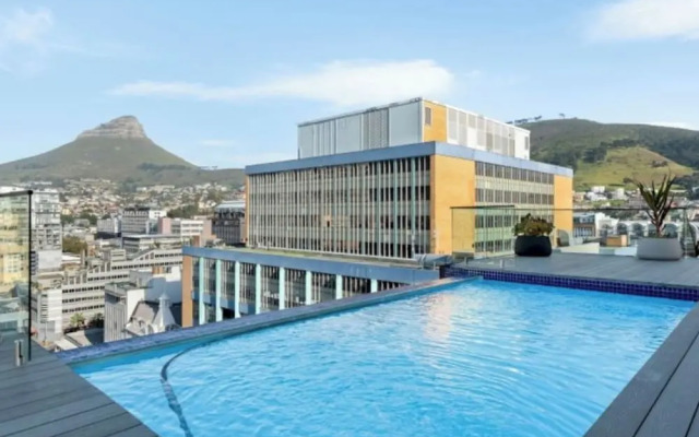 Stylish City Apartment