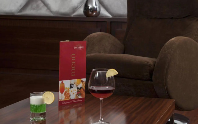 Safir Hotel