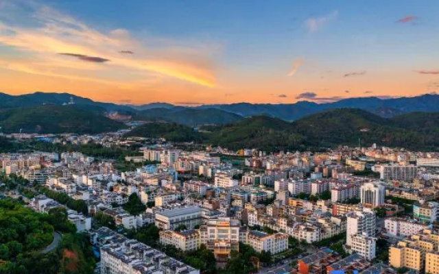 Yimenjun Township Hotel – Outside – Yuxi