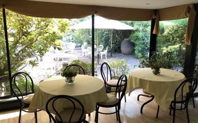 Hotel Acacias de Vitacura