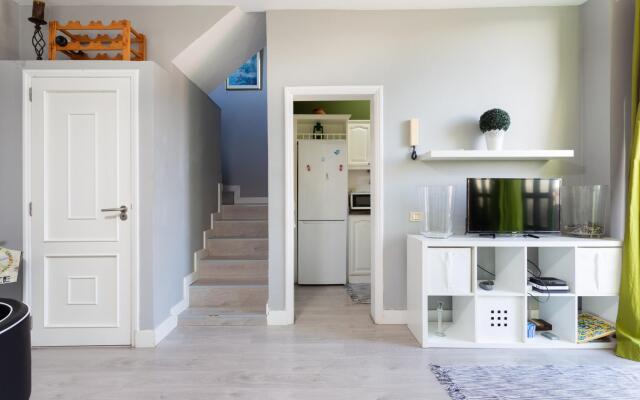 Home2Book Charming Sea Front House