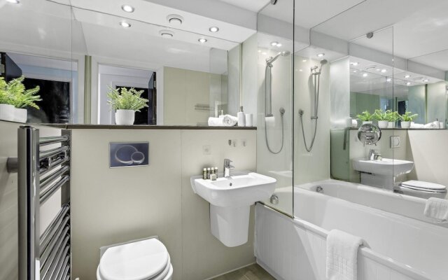 Gorgeous Mile End Flat