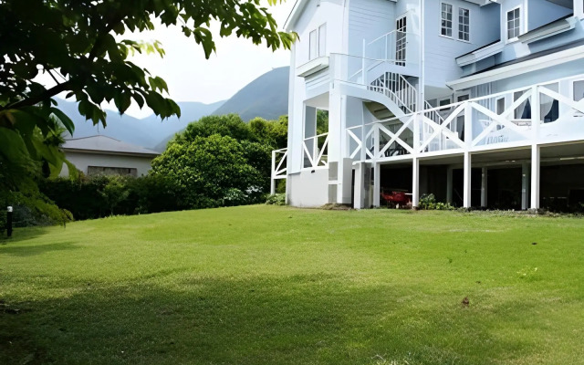 Yugawara Bay Mandarin House