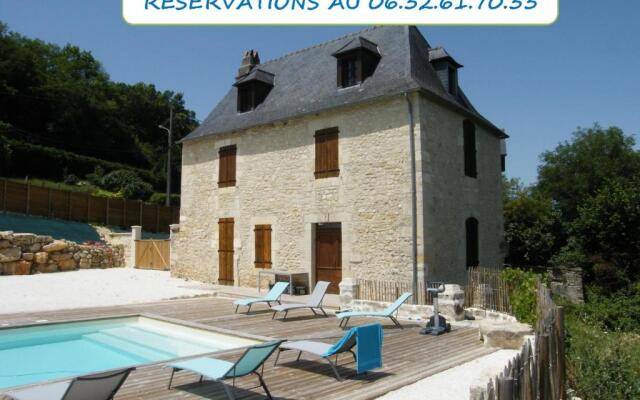 LOU CHASTEL - DEMEURE PERIGOURDINE ENTIEREMENT CLIMATISEE avec PISCINE PRIVEE