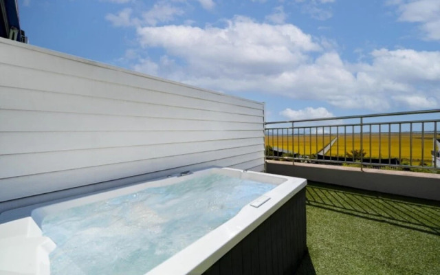 Suncheon Sky Pool Villa Pension