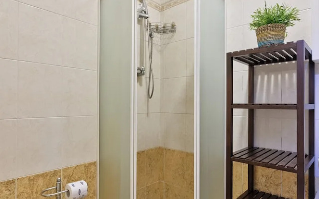 Torino Crocetta Modern Flat