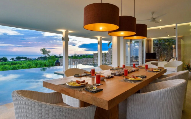 Deep Blue Villa