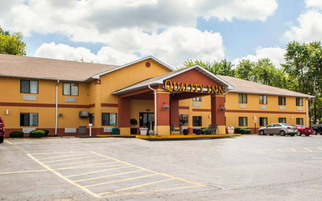 Quality Inn O'Fallon IL - St. Louis