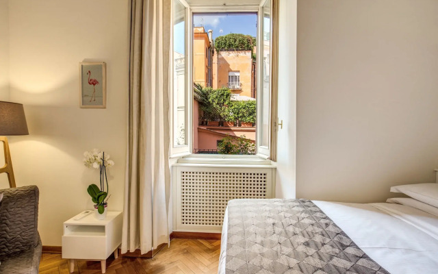 Tritone Top House