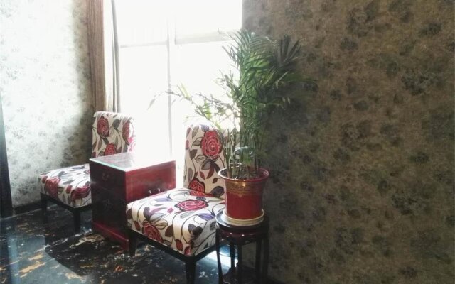 Danfeng Boutique