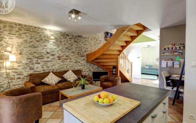 Gîte Cellieu, 4 pièces, 6 personnes - FR-1-496-8