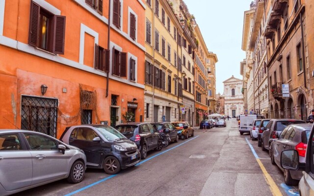 Charming 2 bed Flat in the Heart of Rome