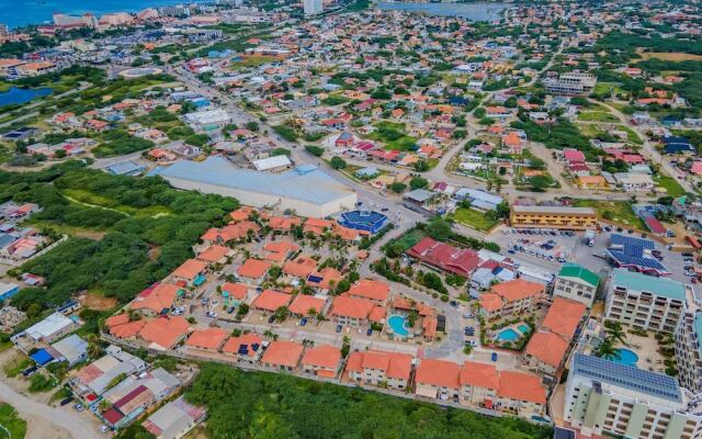 Tranquil 2BR 2BA in Gated Community Great Location