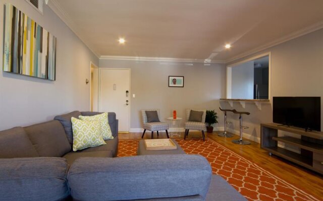 Airy 2Br in West La by Sonder