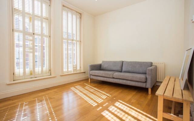 1 Bedroom Apartment in West London