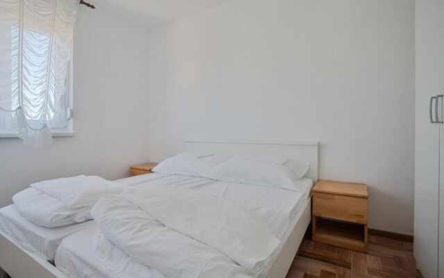 Beautiful Apartment in Vir With Wifi and 2 Bedrooms