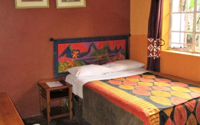 It's a Small World Backpackers Lodge - Hostel