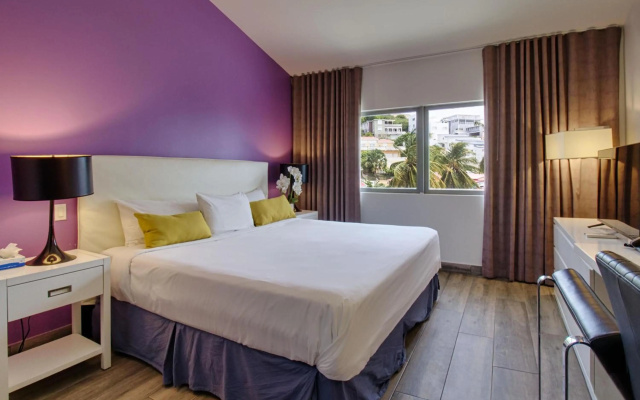 Commodore Suites, SureStay Collection by Best Western