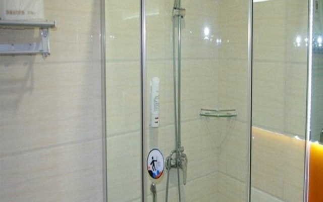 7 Days Premium Lanzhou High-Speed Rail West Passenger Station Branch