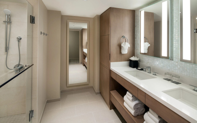 Sheraton Waikiki Beach Resort