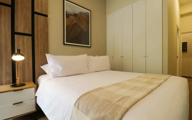 w Beautiful 2BR w Terrace Near Kennedy Park