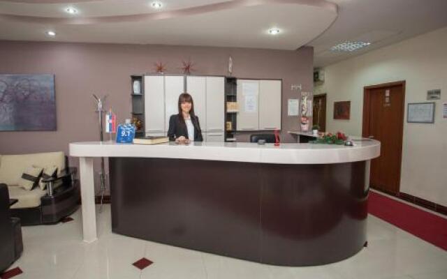 Sin-Kom Hotel Garni