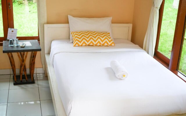 Soka Indah Restaurant & Bungalows