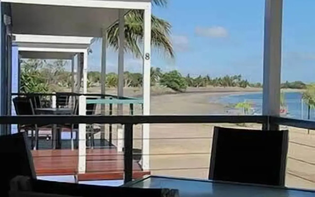 Tropical Beach Caravan Park