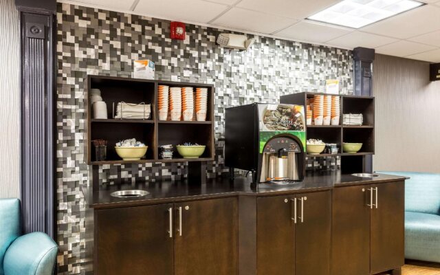 Comfort Inn & Suites Nashville Downtown – Stadium