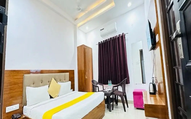 Hotel Sunrise Palace Udaipur