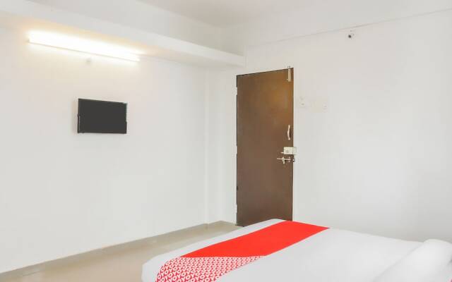 OYO Flagship 15538 Dange Chowk