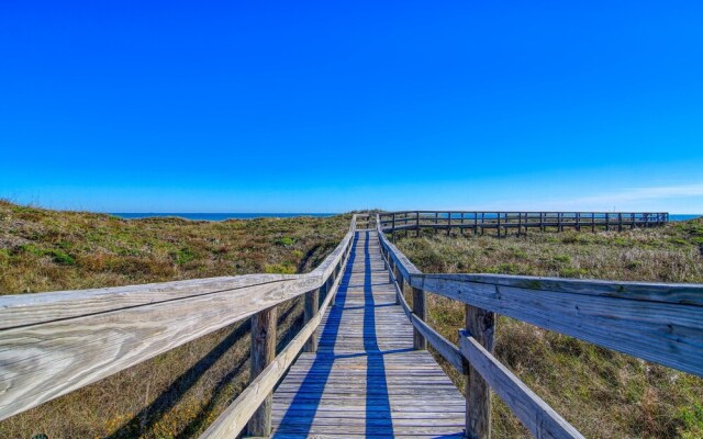 Third Floor Seabatical Condo in Mustang Island by Redawning