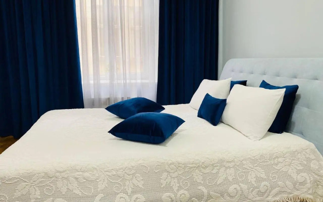 Centr Opera House 2 rooms