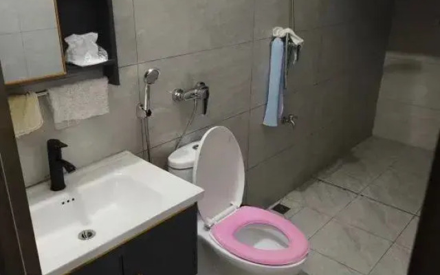 Dizi Business Hotel