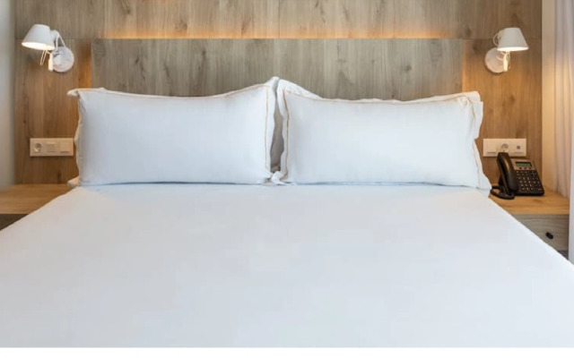 Senator Gandia Hotel
