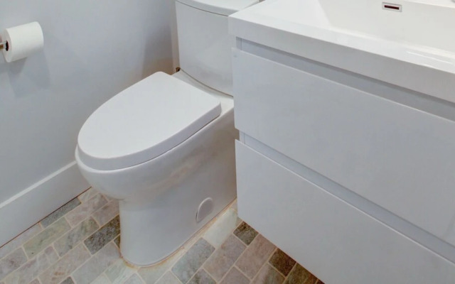 5 Bedroom, Woodside Avenue