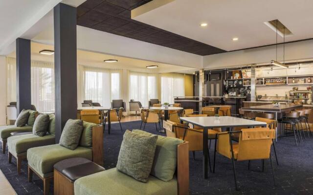 Courtyard by Marriott Tucson Airport