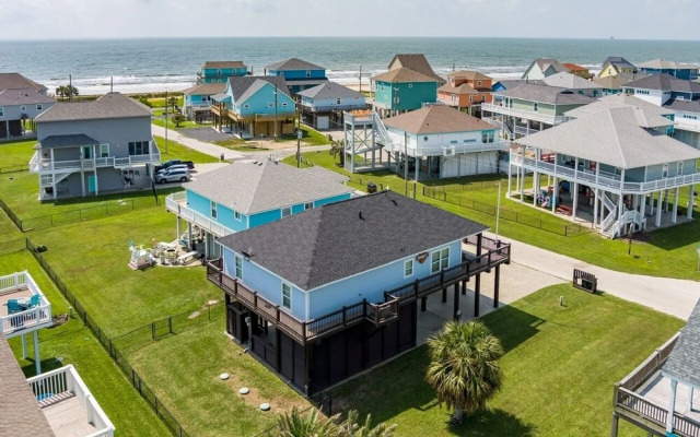 Outlaw's Inn 3 Bedroom Home