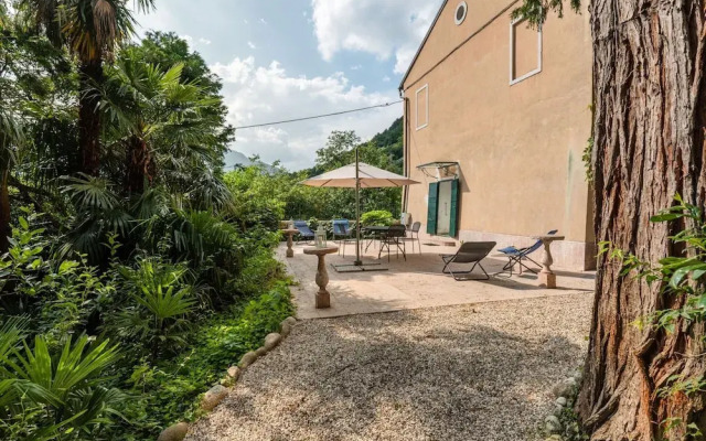 Belvilla by OYO Villa Fiorita Due
