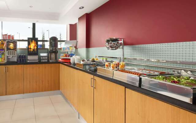 Ramada Encore by Wyndham Doncaster Airport